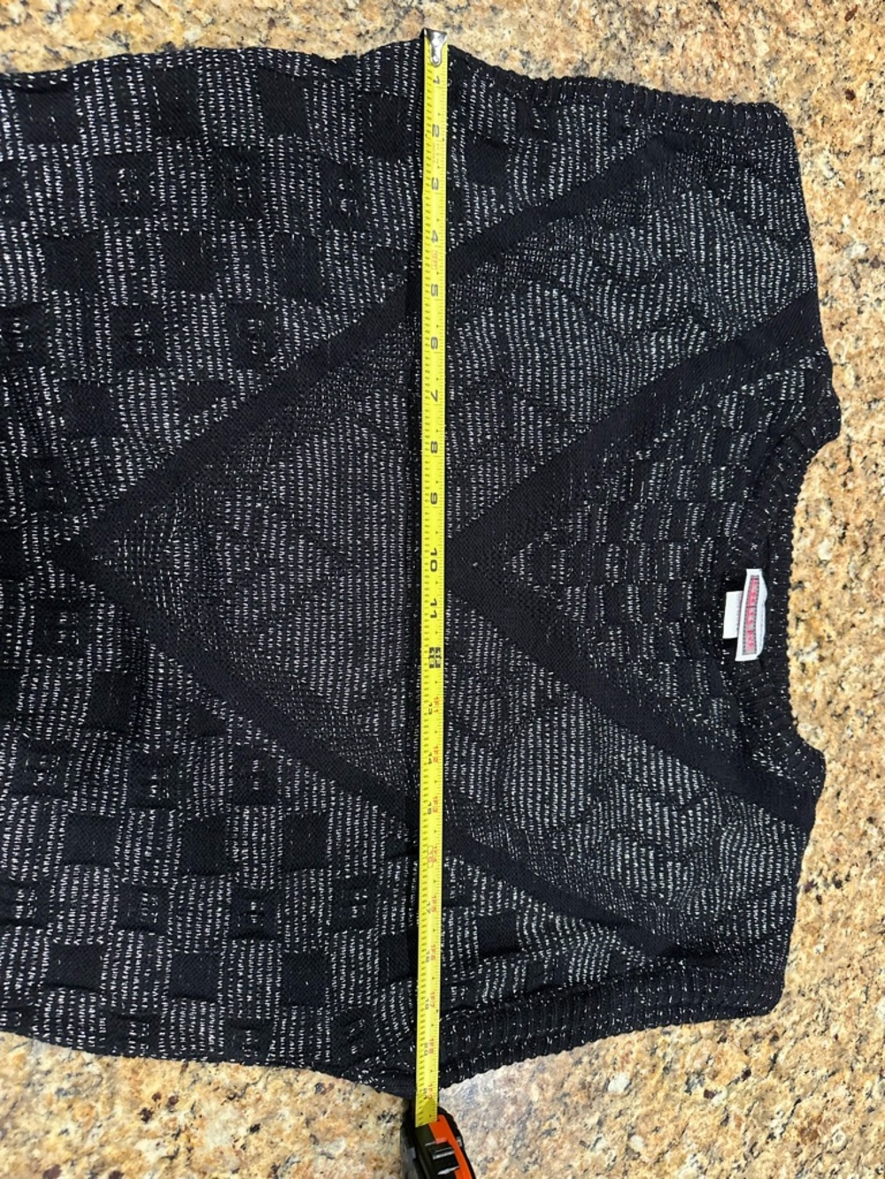 Vintage 80’s Sweater Like New - Picture 8 of 9